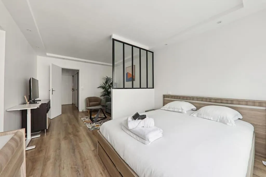 Appartement Elegant Et Design Paris France